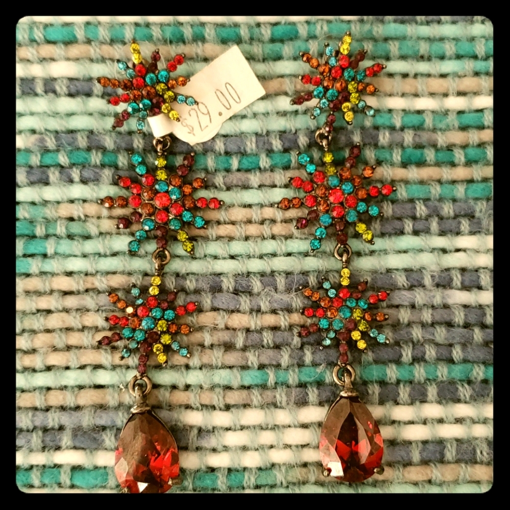 Jeweled Drop Style Earrings Make an Offer!😊